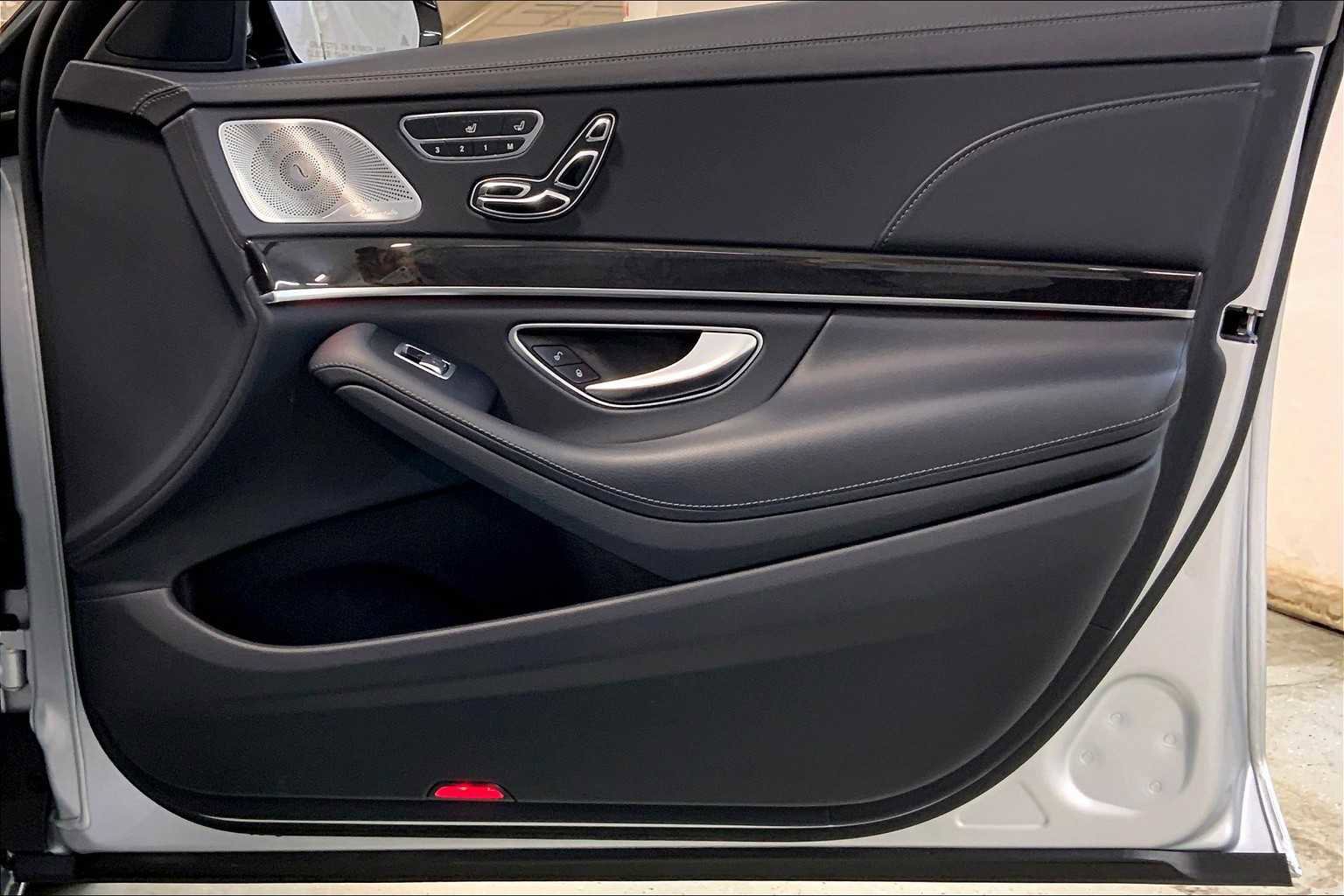 Used 2019 Mercedes-Benz S 450 4MATIC Sedan image 22