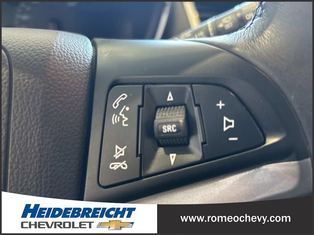 Used 2022 Chevrolet Trax LT w/ LT Convenience Package image 20