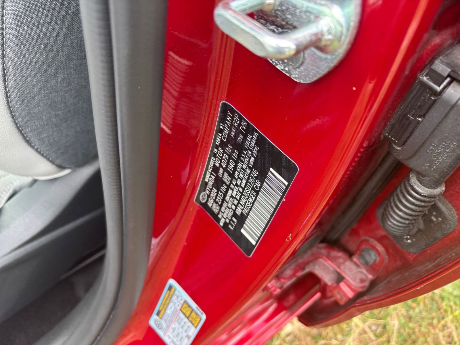 Used 2025 Hyundai Elantra Limited image 30