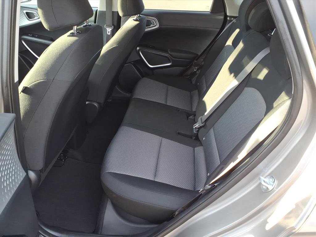 Used 2025 Kia Soul LX w/ LX Technology Package image 12