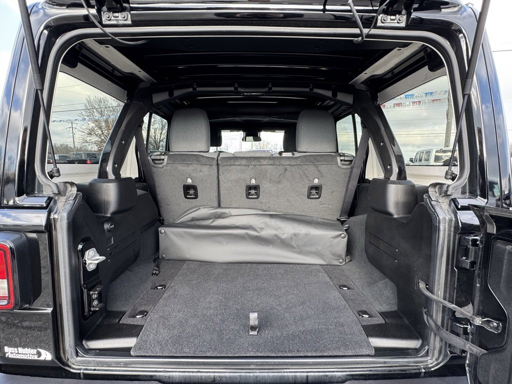 Used 2024 Jeep Wrangler Willys image 5