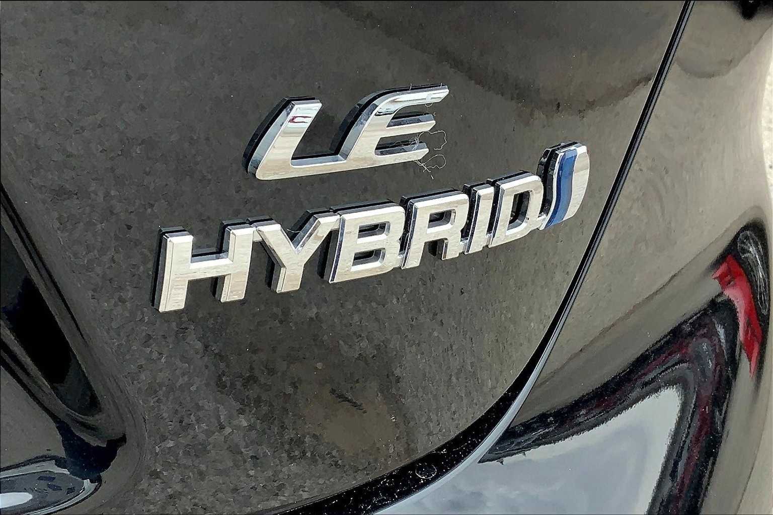 Used 2024 Toyota Corolla LE FWD image 10