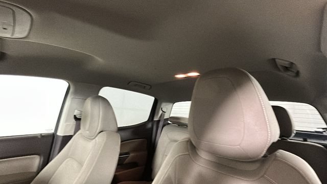 Used 2015 GMC Canyon SLE AWD/4WD image 12