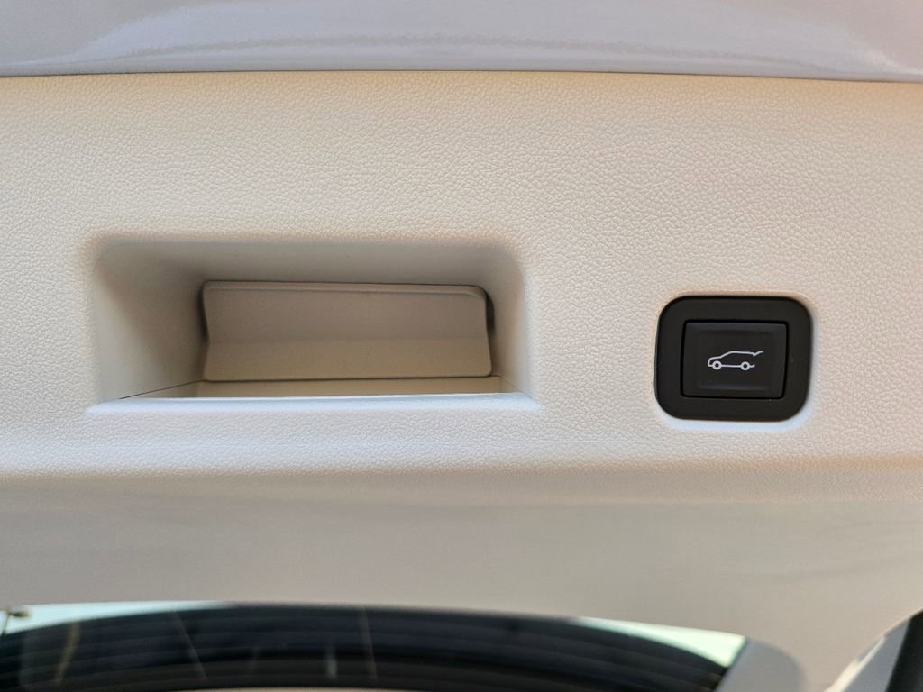 New 2026 Buick Enclave Avenir w/ Super Cruise Package image 33