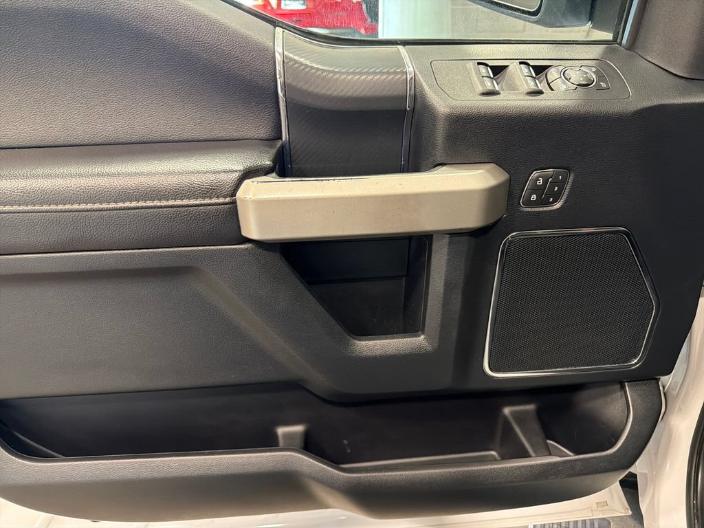 Used 2019 Ford F150 Lariat w/ Equipment Group 502A Luxury AWD/4WD image 15
