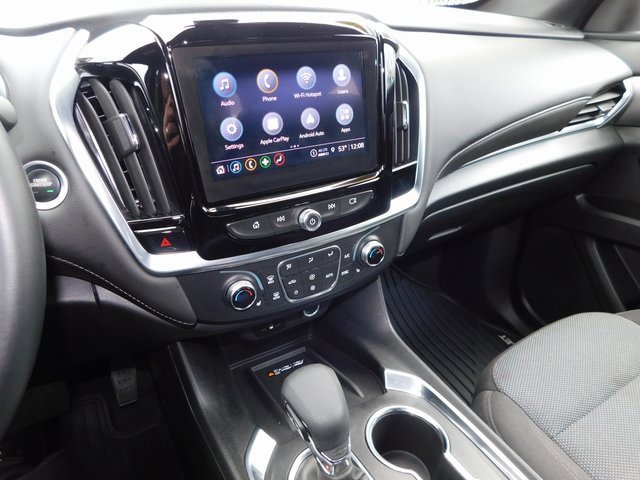 Used 2023 Chevrolet Traverse LT image 40
