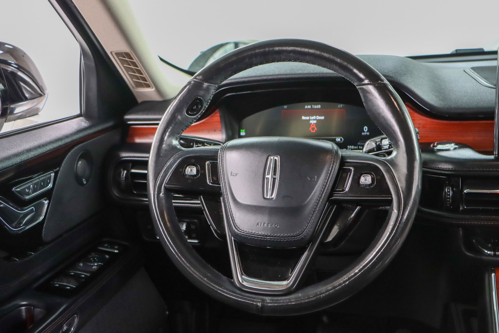 Used 2021 Lincoln Aviator Reserve w/ Equipment Group 201A image 12