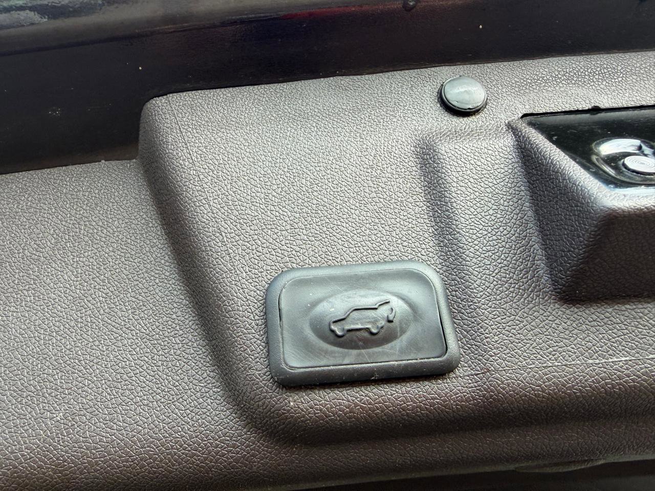 Used 2014 Buick Enclave Leather w/ Trailering Provision Package image 27