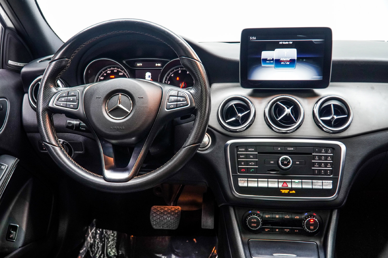 Used 2018 Mercedes-Benz GLA 250 4MATIC image 18