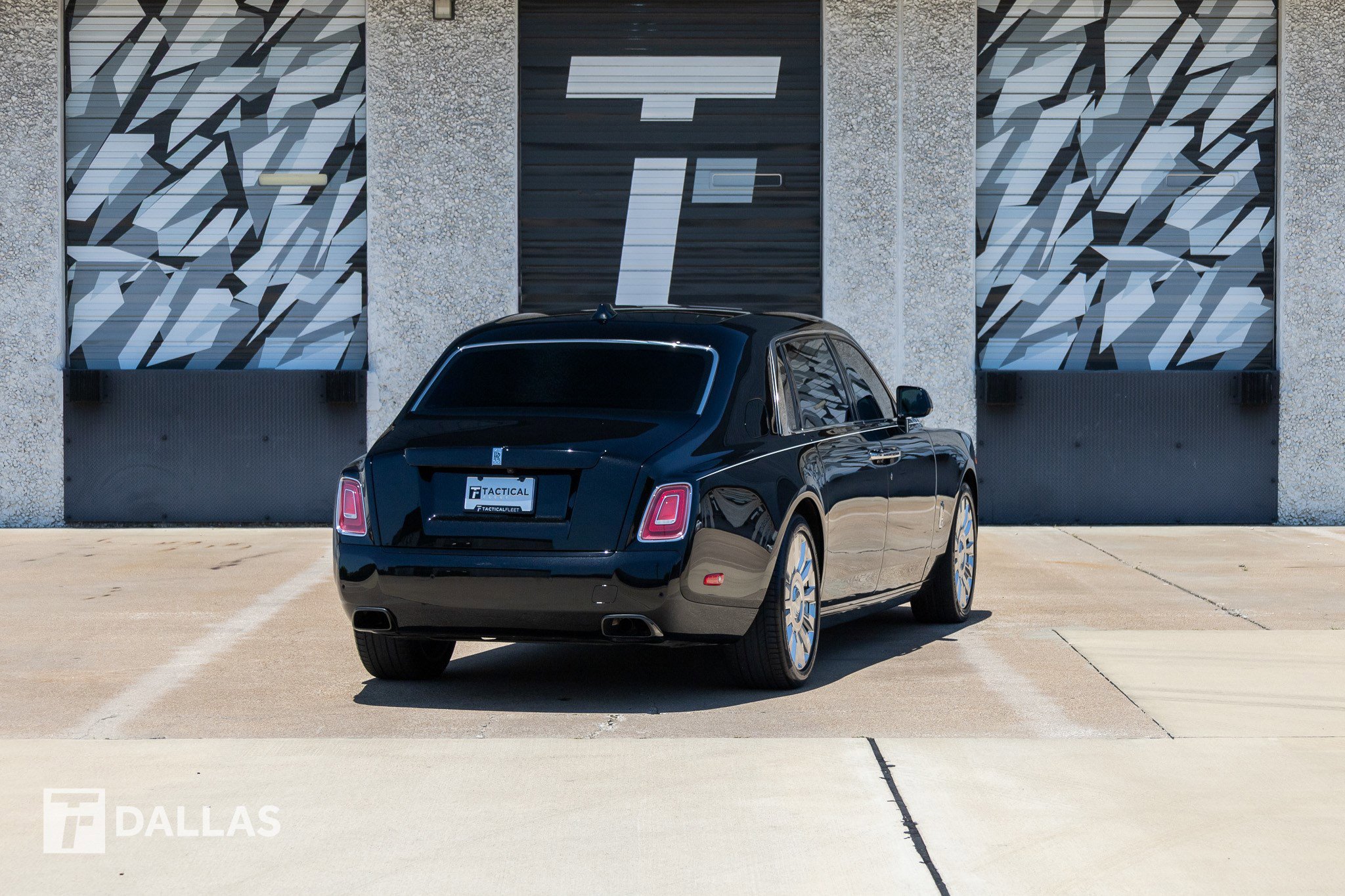 Used 2023 Rolls-Royce Phantom Extended Wheelbase RWD image 15