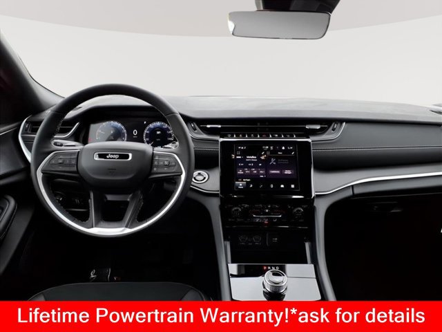 New 2025 Jeep Grand Cherokee 4WD image 13