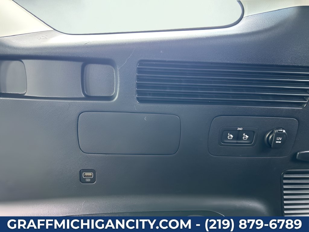 Used 2023 Kia Sorento LX FWD image 30
