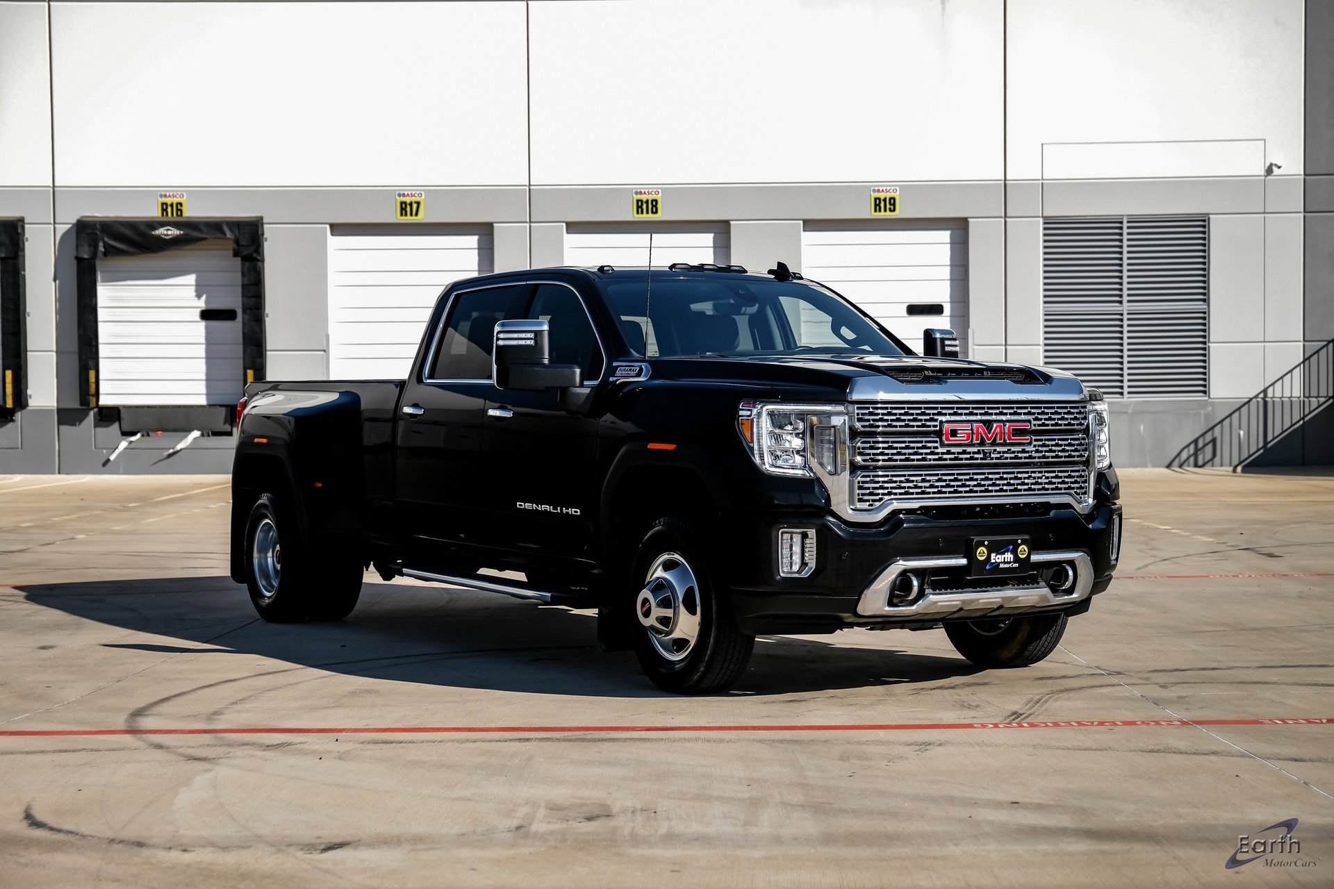Used 2022 GMC Sierra 3500 Denali w/ Technology Package image 19