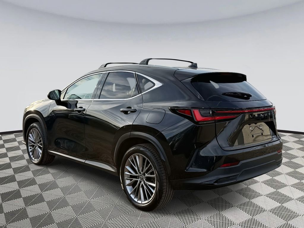 Used 2024 Lexus NX 300h AWD w/ Luxury Package image 4