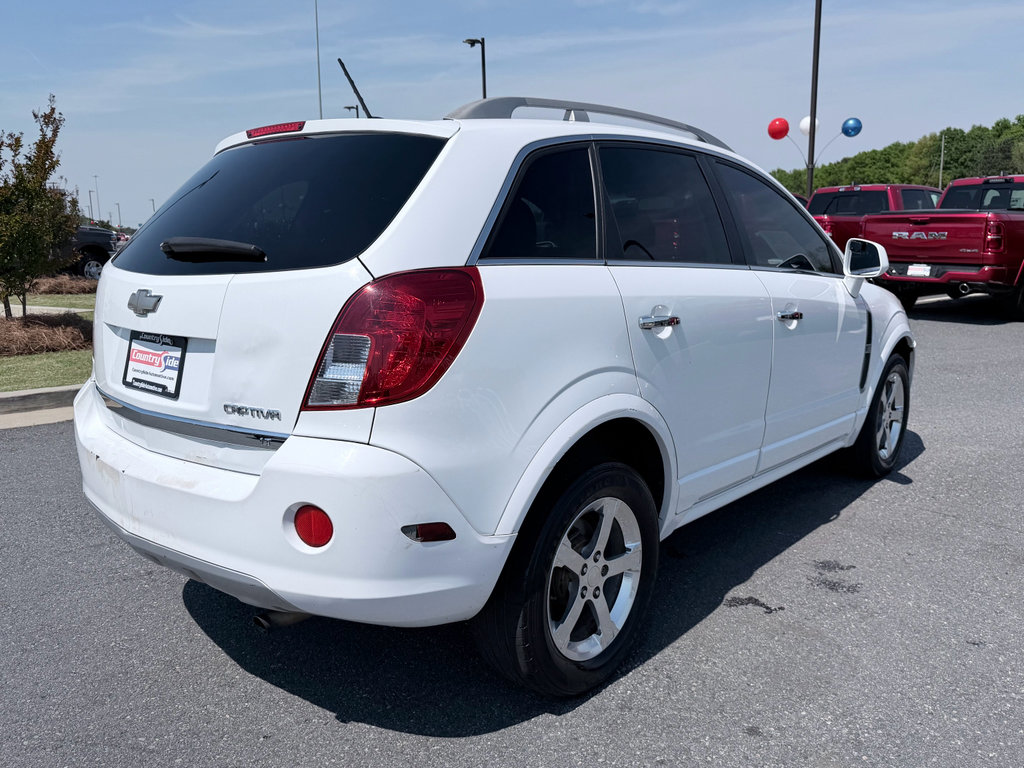 Used 2013 Chevrolet Captiva Sport LT FWD image 6