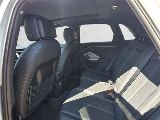 Certified 2025 Audi Q3 2.0T Premium w/ Convenience Package AWD/4WD image 18
