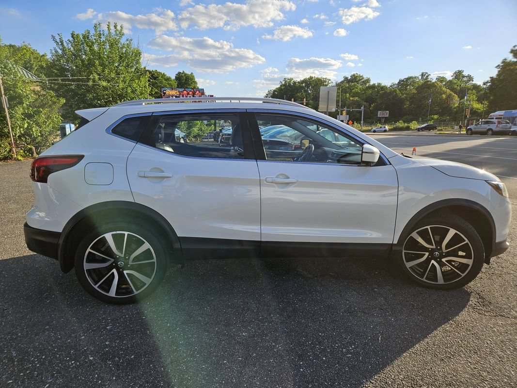 Used 2017 Nissan Rogue Sport SL AWD/4WD image 7