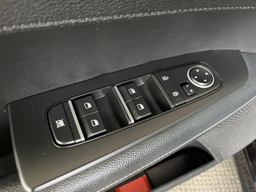 Used 2022 Kia Forte GT-Line w/ GT-Line Technology Package image 4