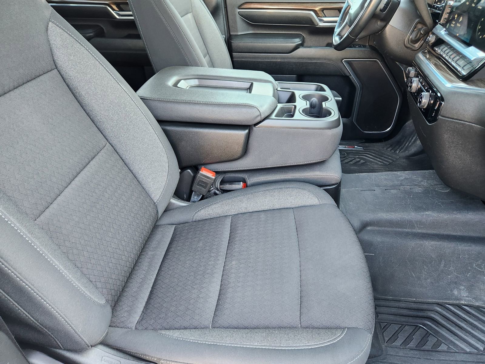 Used 2024 Chevrolet Silverado 2500 LT image 35