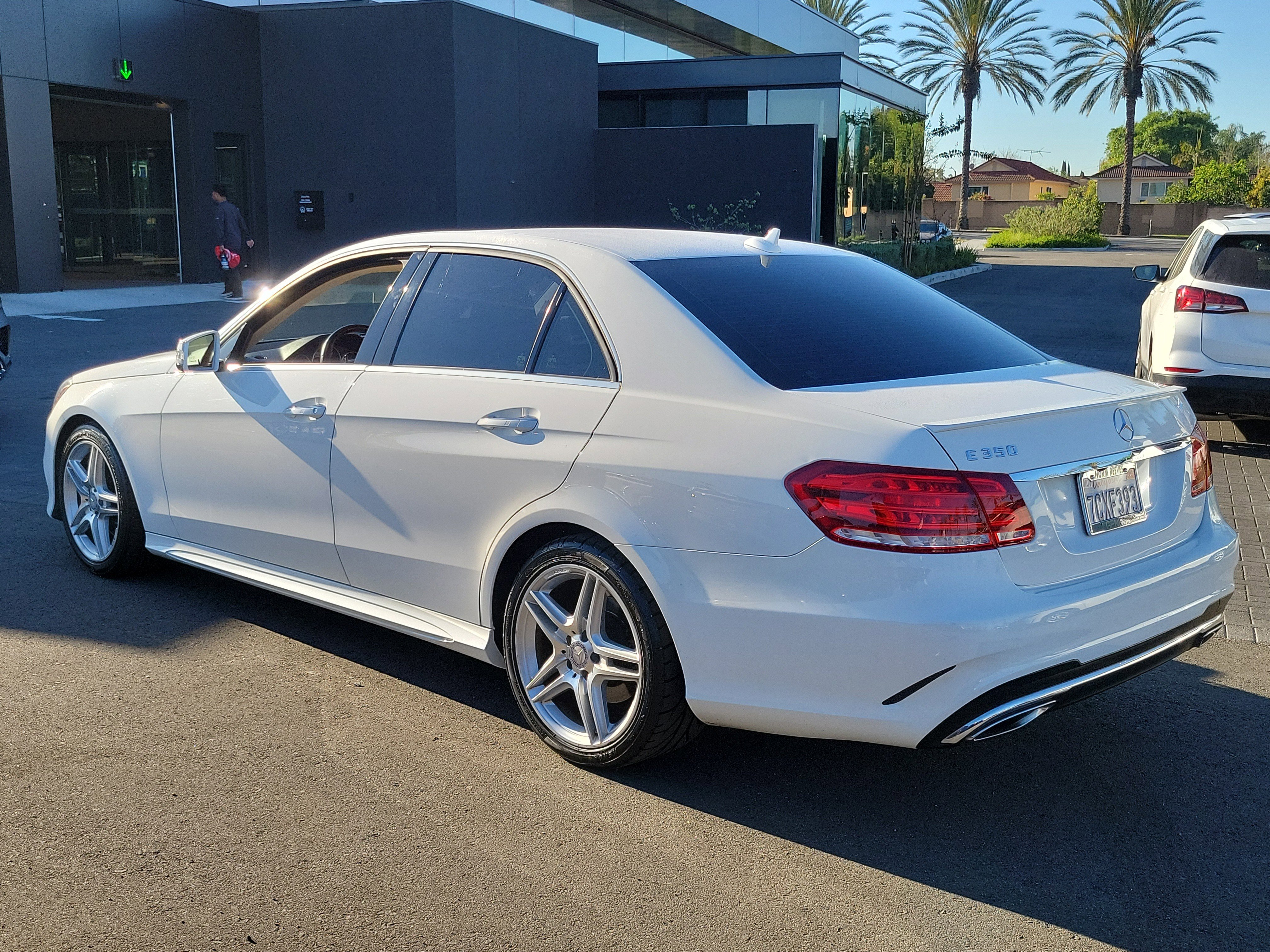 Used 2014 Mercedes-Benz E 350 Sedan image 30