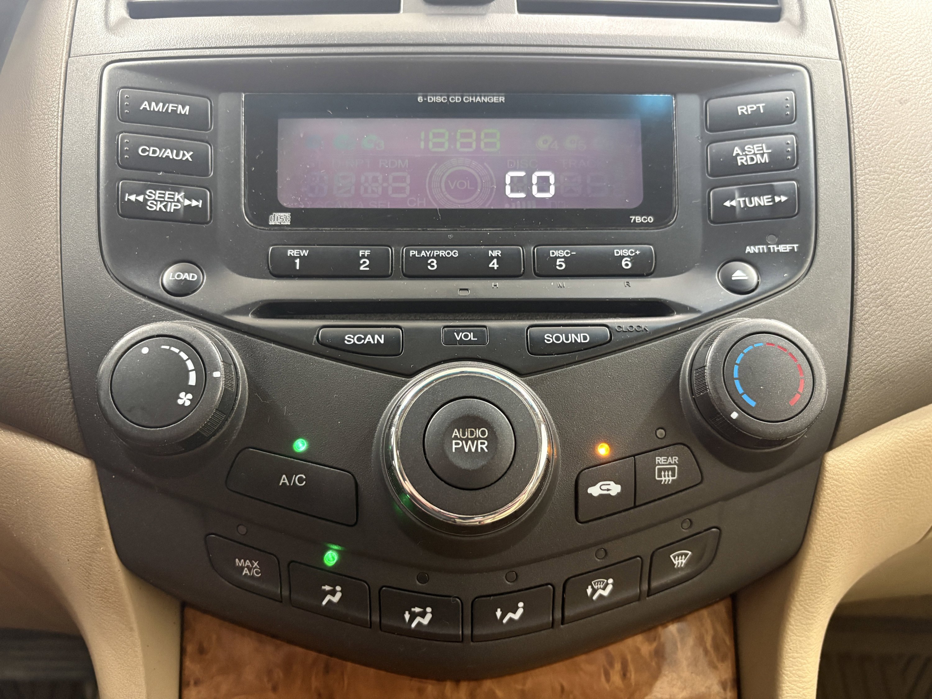 Used 2004 Honda Accord EX image 13