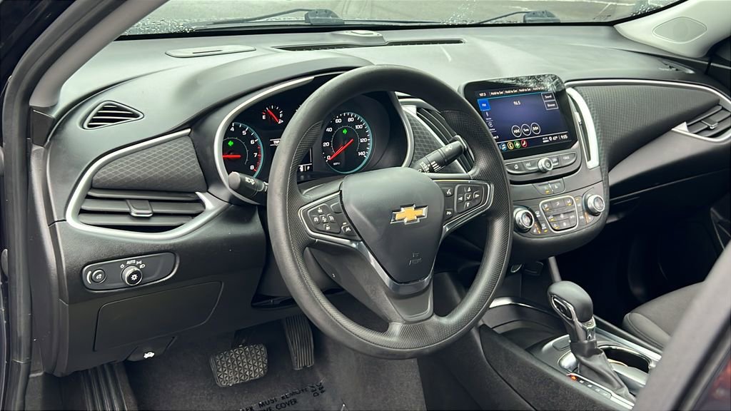 Used 2023 Chevrolet Malibu LT image 17