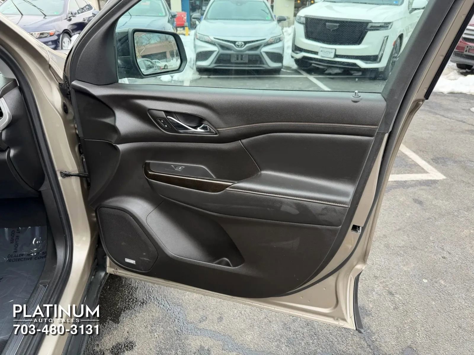 Used 2022 GMC Acadia AT4 w/ Preferred Package image 20