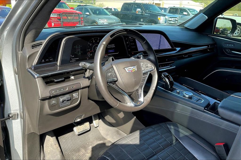 Used 2023 Cadillac Escalade V w/ Heavy-Duty Trailer Package image 19