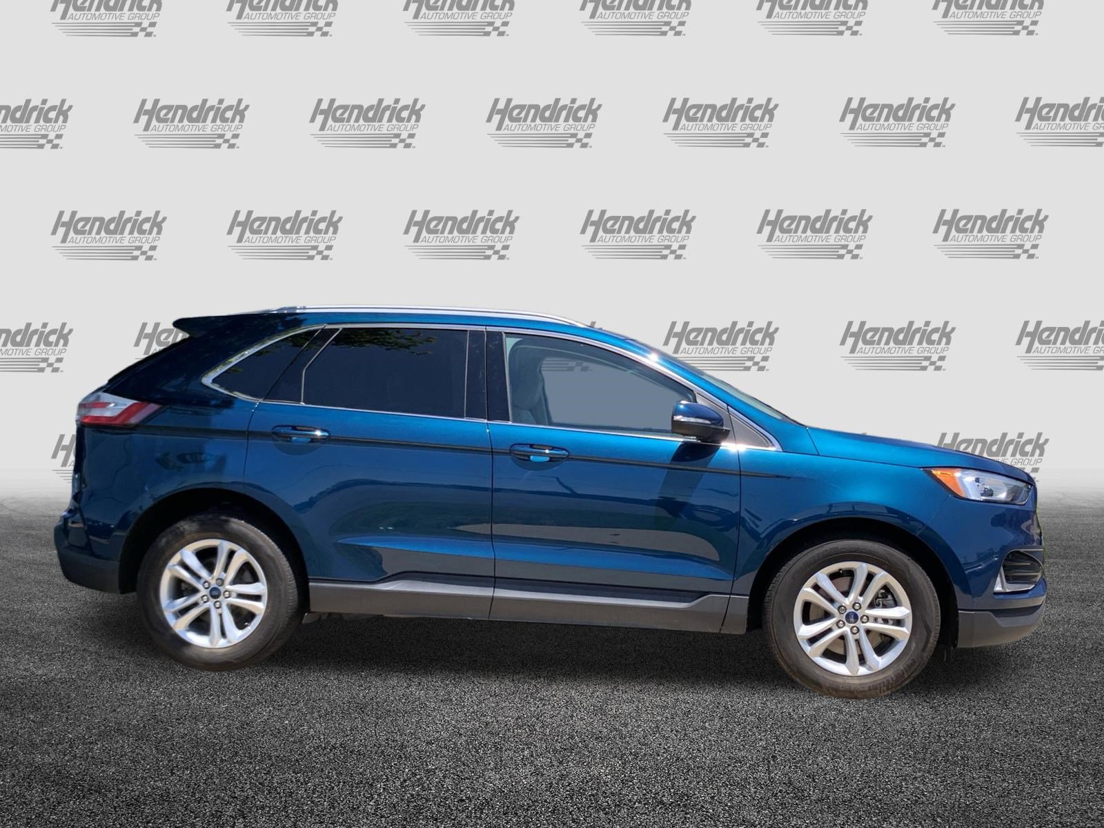 Used 2020 Ford Edge SEL w/ Cold Weather Package AWD/4WD image 11
