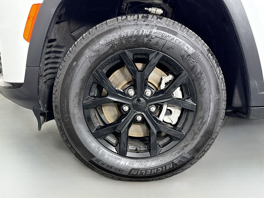 Used 2025 Jeep Grand Cherokee L Altitude image 31