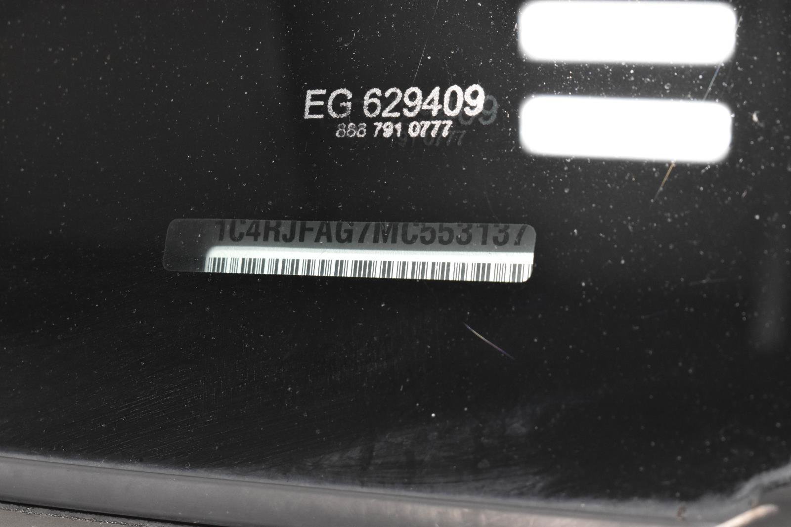 Used 2021 Jeep Grand Cherokee Laredo X image 31