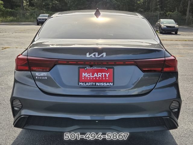 Used 2022 Kia Forte LXS FWD image 4