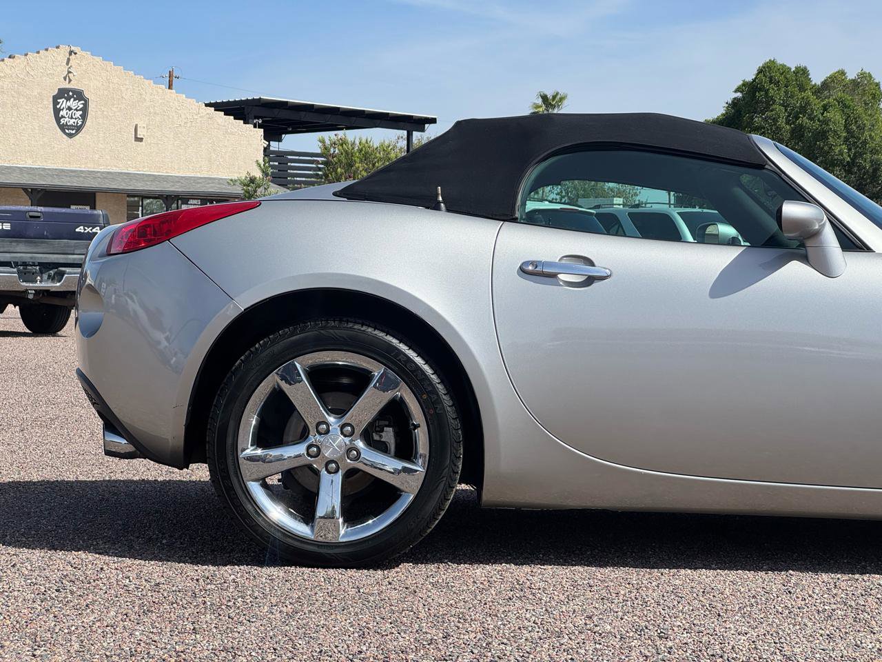 Used 2006 Pontiac Solstice Convertible w/ Premium Package RWD image 20