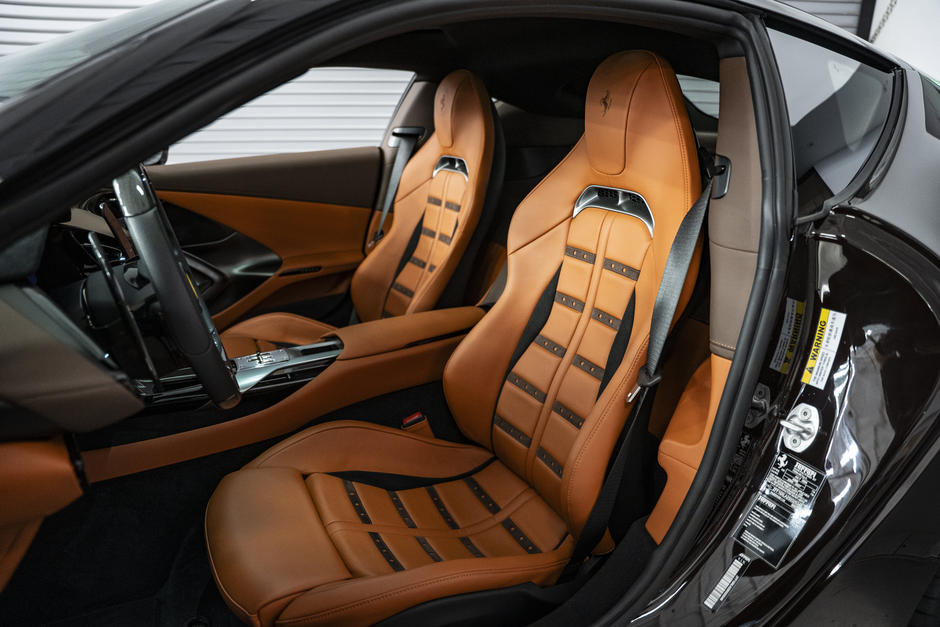 Used 2025 Ferrari 12Cilindri RWD image 25