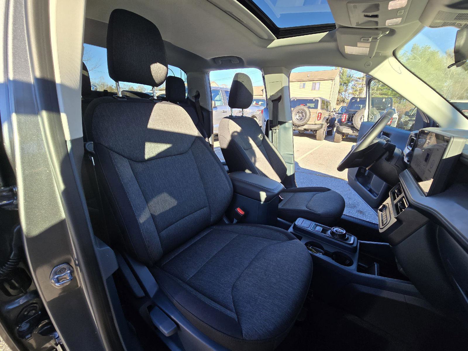 New 2025 Ford Maverick XLT w/ XLT Luxury Package image 17