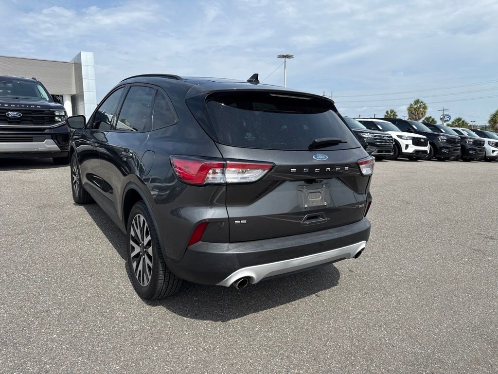 Used 2020 Ford Escape SE Sport FWD image 3