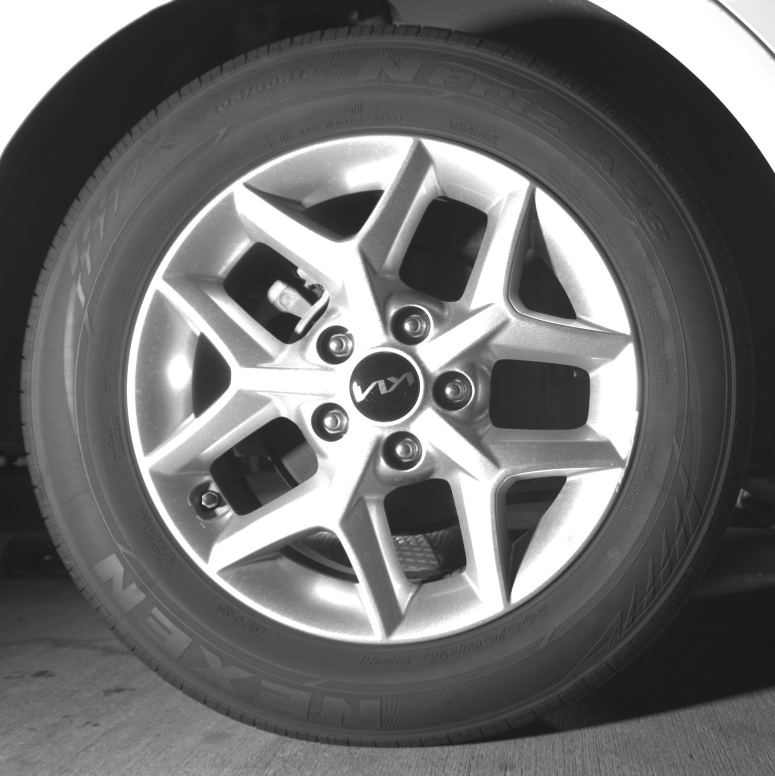 Used 2025 Kia Soul LX w/ LX Technology Package FWD image 15