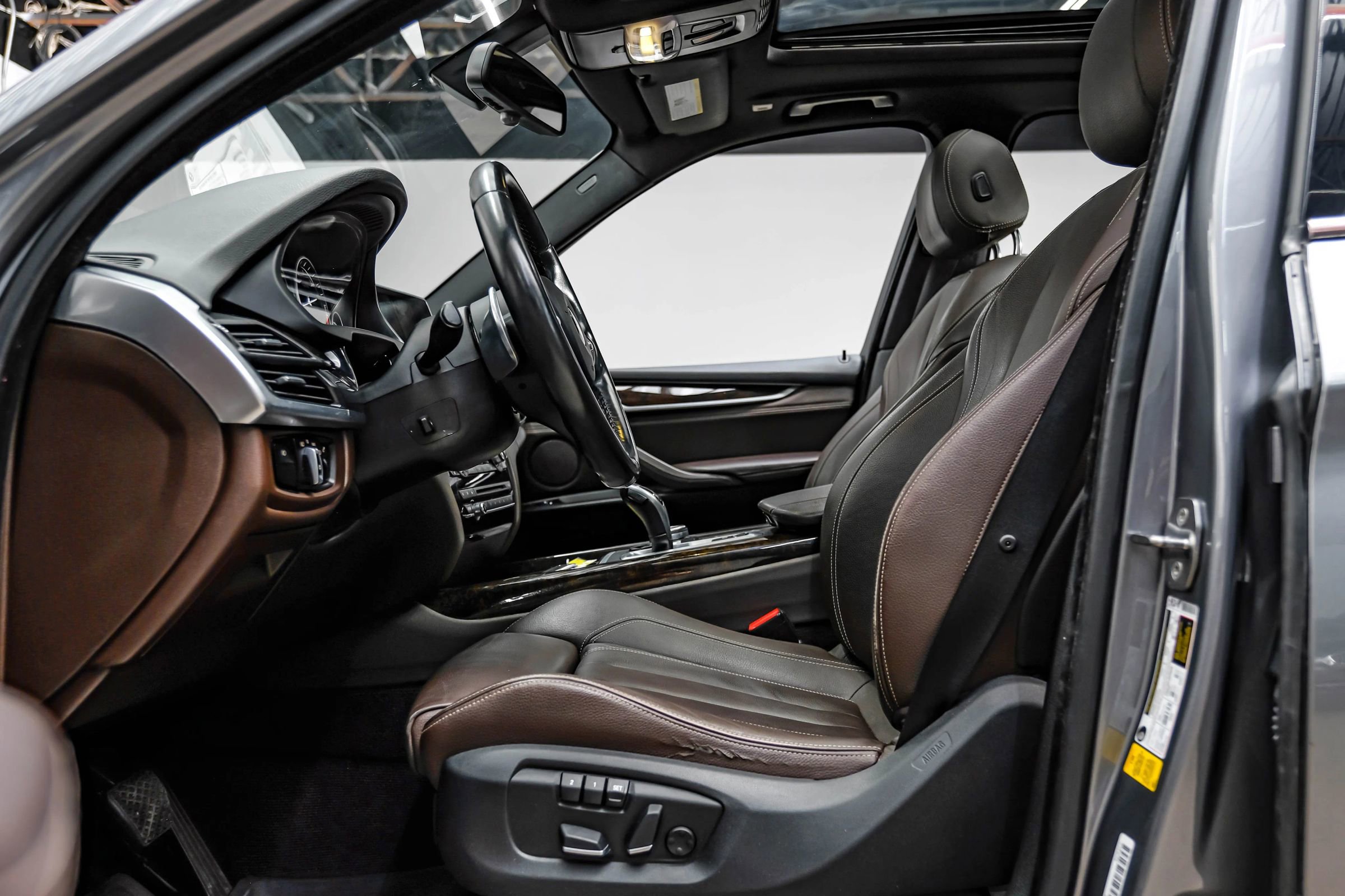 Used 2015 BMW X5 sDrive35i RWD image 4