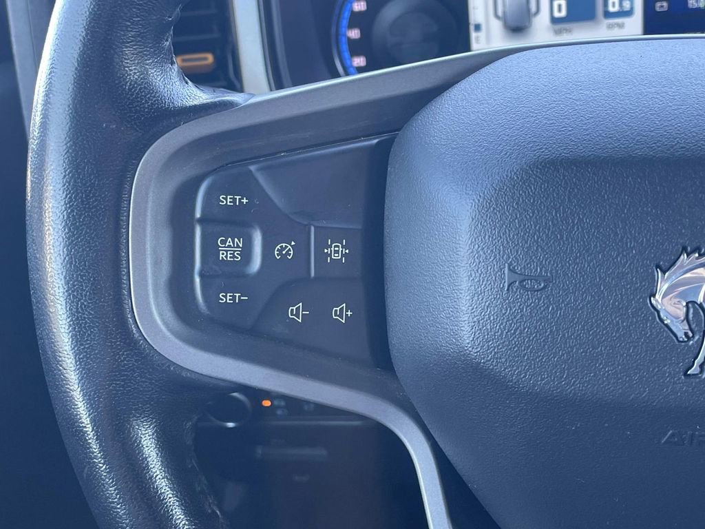 Used 2021 Ford Bronco Badlands image 28