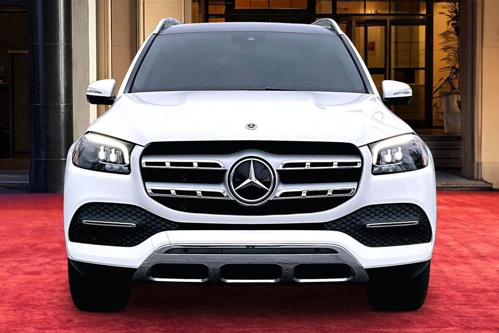 Used 2023 Mercedes-Benz GLS 450 4MATIC image 3