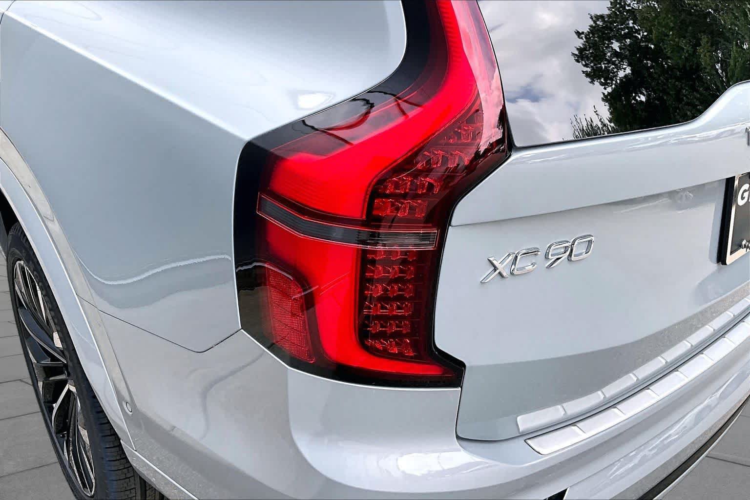 New 2026 Volvo XC90 B6 Ultra w/ Protection Package Premier AWD/4WD image 5