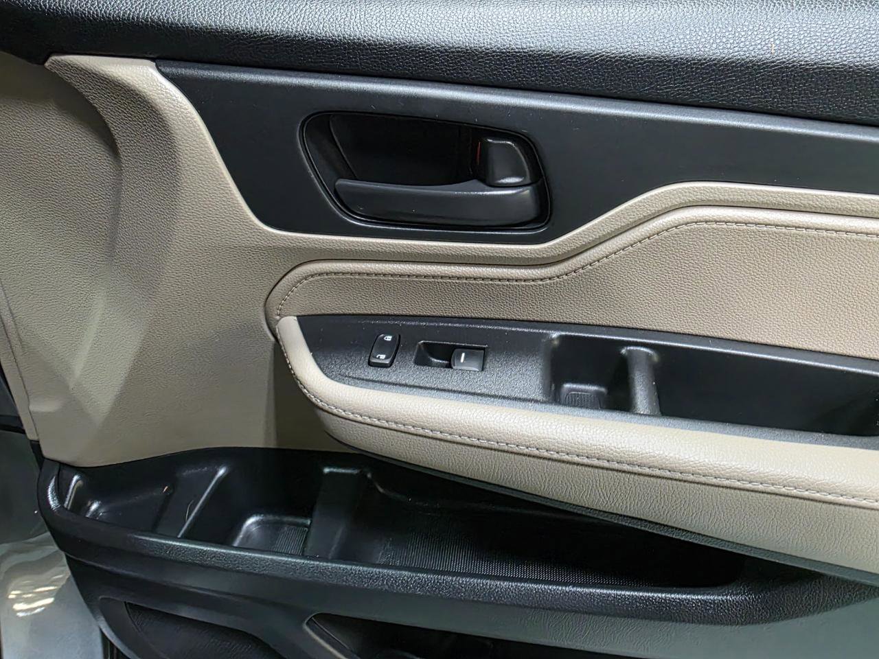 Used 2018 Honda Odyssey EX-L image 29