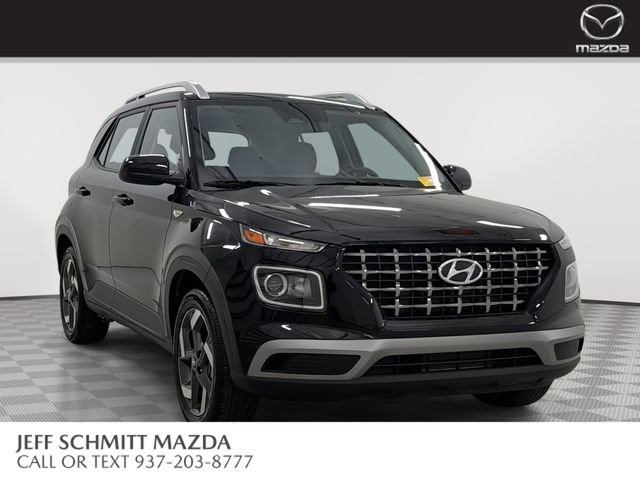Used 2026 Hyundai Venue SEL image 1