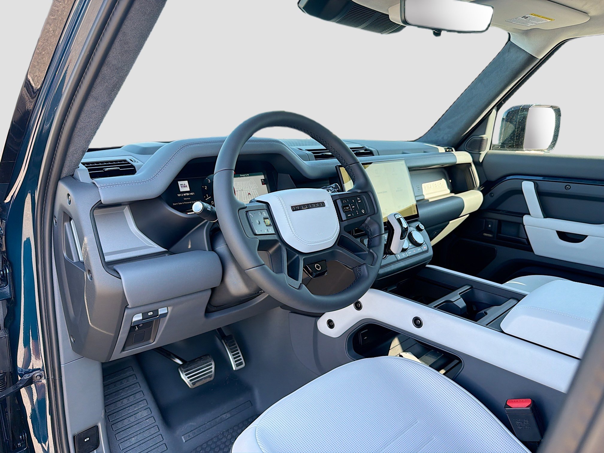 New 2026 Land Rover Defender 110 OCTA image 26