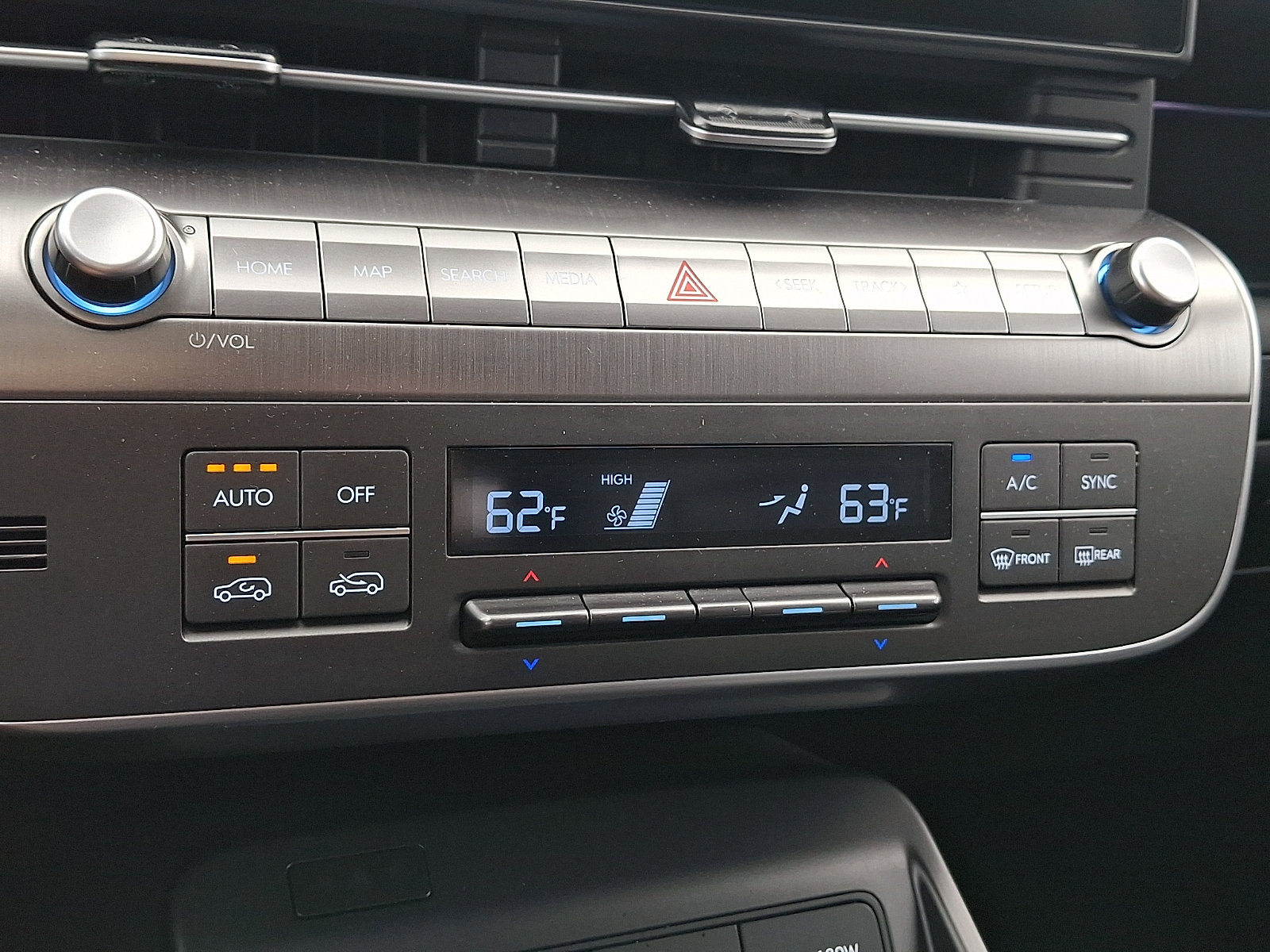 Certified 2026 Hyundai Kona SEL Premium AWD/4WD image 14