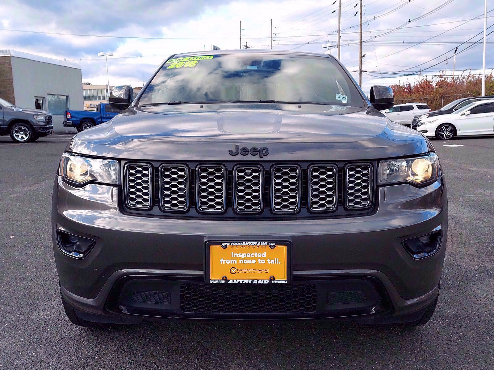 Used 2018 Jeep Grand Cherokee Altitude image 2