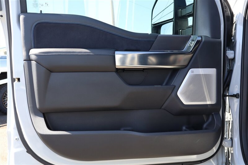 Used 2026 Ford F350 Platinum AWD/4WD image 16