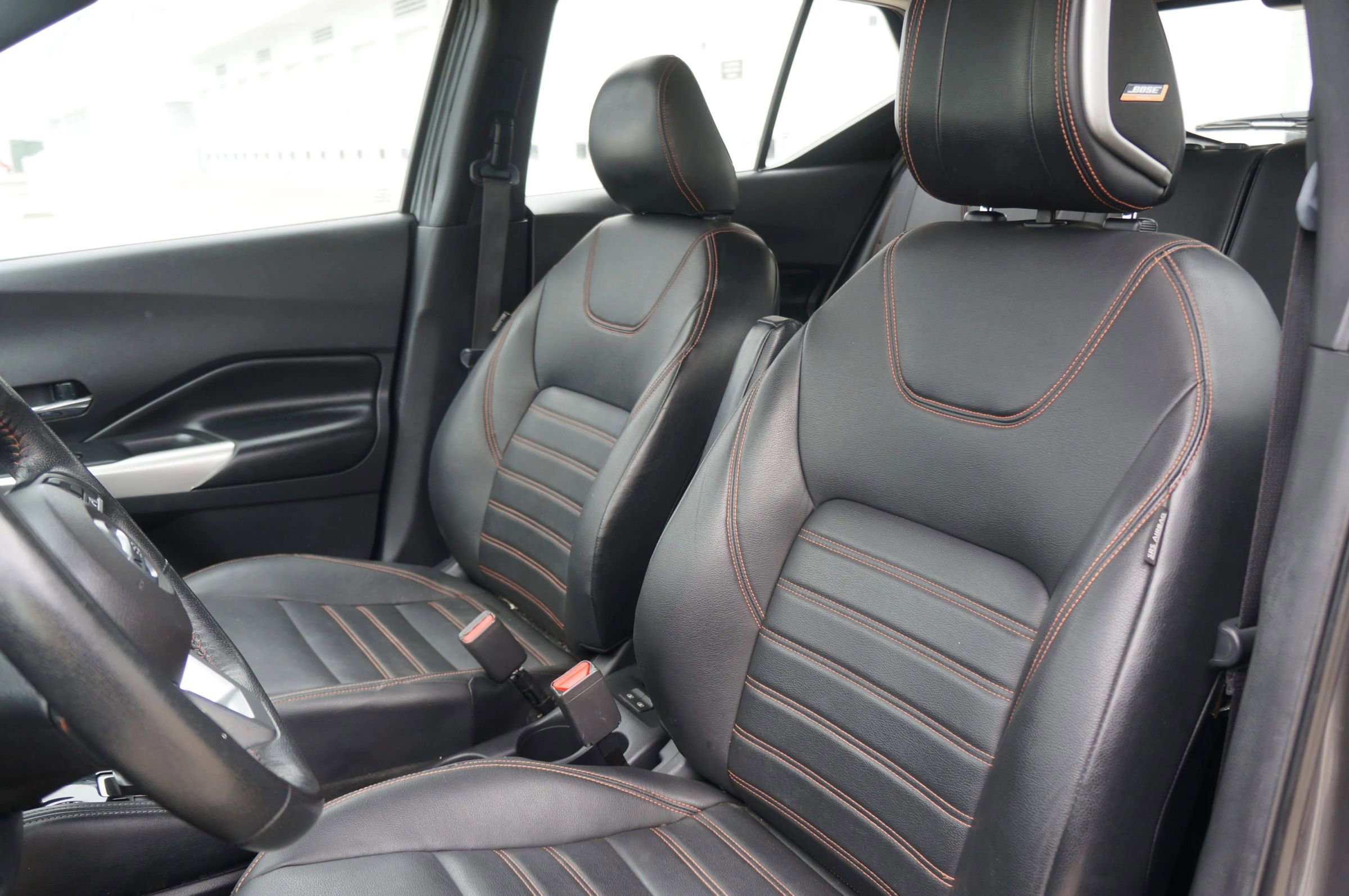 Used 2019 Nissan Kicks SR w/ SR Premium Package image 28