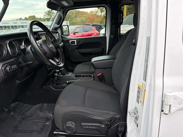 Certified 2021 Jeep Gladiator Willys image 15