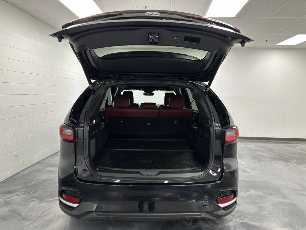Certified 2025 MAZDA CX-70 Plug-In Hybrid w/ Premium Plus AWD/4WD image 8
